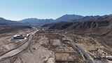 航拍山间蜿蜒公路高清在线视频素材下载
