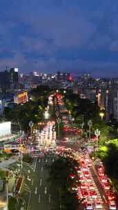 竖屏航拍广东深圳城市夜幕降临夜景