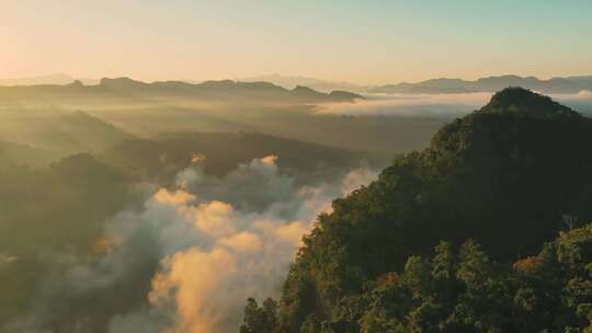 山间云海日出全景