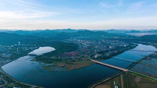 辽宁本溪桓仁城市风光太极湾