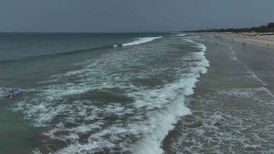 HDR印尼巴厘岛库塔海滩日光浴航拍风光