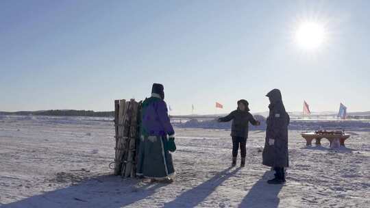 少数民族民俗活动赛马祭火