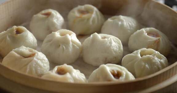 肉包子小笼包中华传统美食面食蒸笼