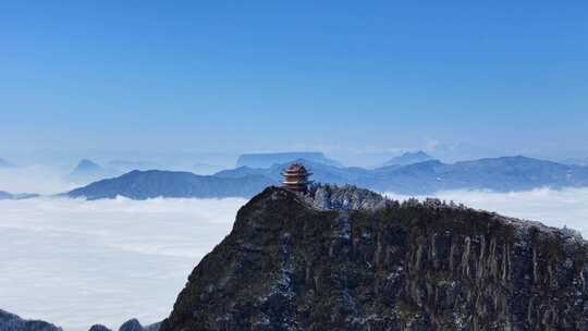 航拍峨眉山万佛殿云海