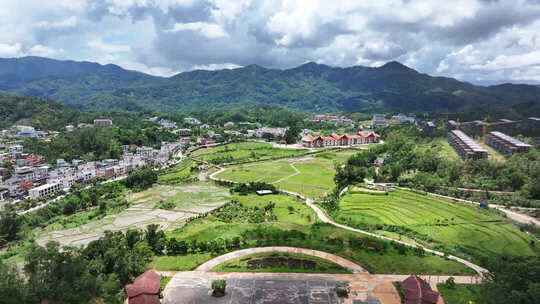 航拍海南五指山景区