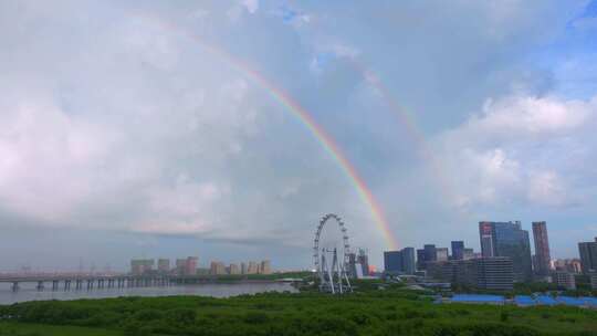 深圳宝安湾区之光摩天轮彩虹