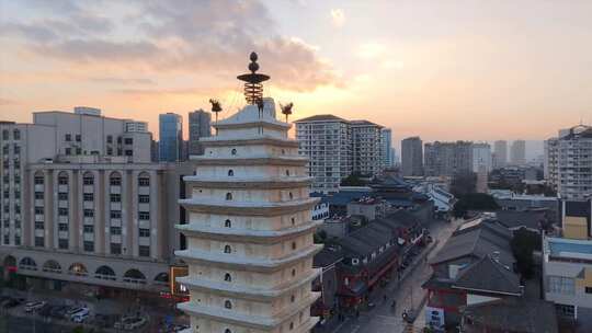 昆明东寺塔金马碧鸡东寺街西寺塔