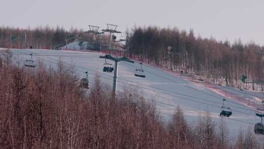 冬季滑雪雪场雪道