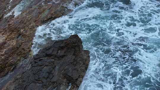 惠州海滩礁石 海浪 航拍