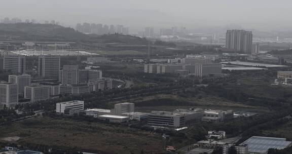 重庆郊野的城市风光