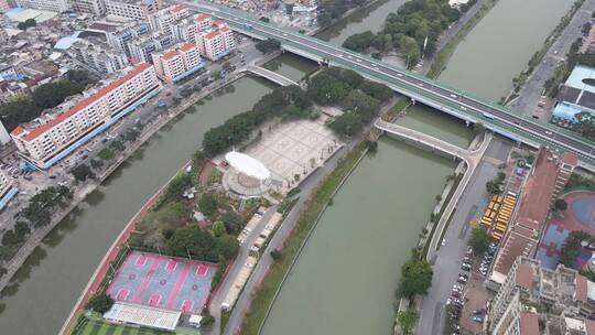 城市运河航拍