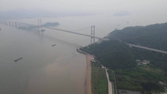 珠江口上的虎门大桥