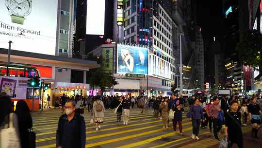 香港斑马线行人过马路红绿灯路口人行横道