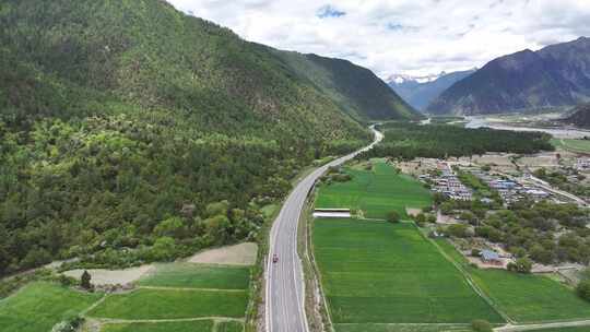 西藏林芝市林拉高速公路自然风光航拍