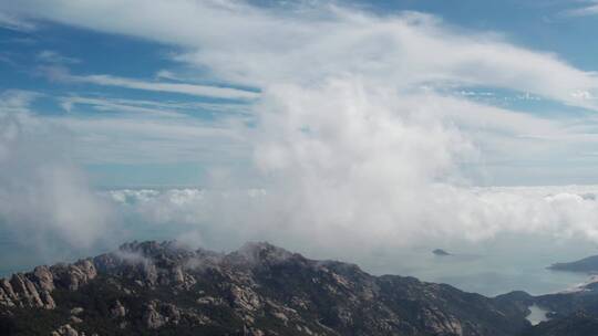 航拍青岛崂山巨峰海上名山视频素材模板下载