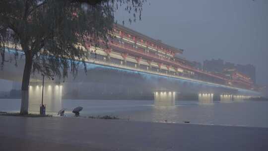 咸阳市廊桥夜景