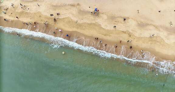 海滩沙滩海浪海边海水0755