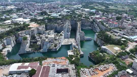 石矿航拍矿坑采石矿采石场晋江矿坑秘境公园