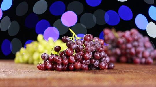 各种颜色不同品种的葡萄