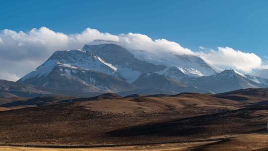 西藏阿里地区纳木那尼峰雪山云雾日落延时