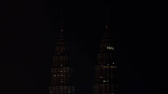 马来西亚吉隆坡双子塔夜景视频素材模板下载