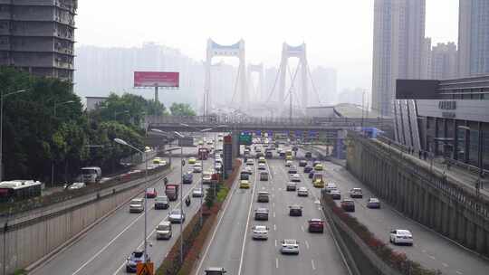 重庆道路交通车流街道景观鹅公岩大桥远景