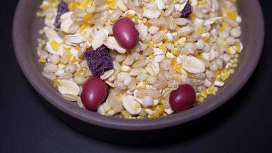 玉米紫薯花生棒碴粥粗粮粥杂粮粥食材材料