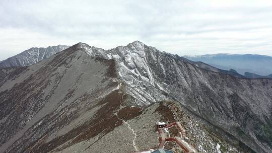 太白山峰山顶航拍视频素材模板下载