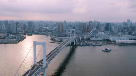 高空下的海滨城市