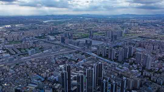 航拍广州城市延时蓝天广州白云站白云区延时