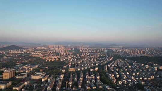 浙江绍兴城市清晨日出彩霞迷雾航拍