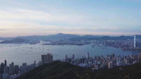 香港西高山海滨海港海洋城市天际线