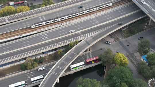 天津城市街道立交高架交通行驶路况