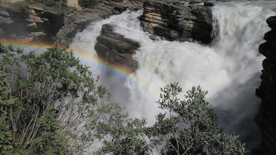 航拍的瀑布彩虹景观视频素材模板下载