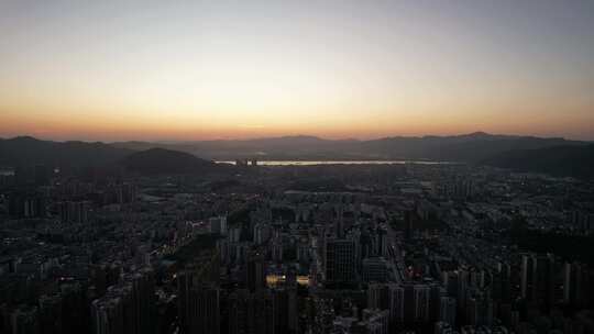 广东肇庆城市日落晚霞夕阳航拍