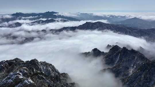 洛阳老君山旅游冬天大雪云海自然风景航拍