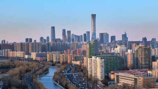 北京城市摇镜头从高铁到国贸CBD中国尊