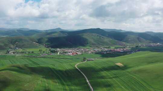 航拍草原风景