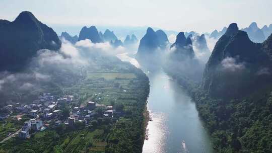 桂林漓江山水风光航拍阳朔日出云海壮丽风景