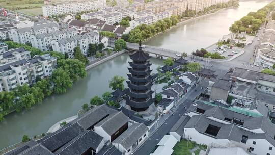 上海松江著名旅游景点古镇泗泾老街安方塔