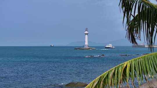 海南海岸礁石灯塔