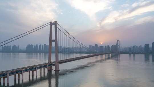 武汉杨泗港长江大桥日转夜延时视频素材模板下载