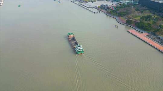 上海黄浦江上面的游船船只船舶特写视频素材视频素材模板下载
