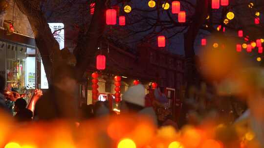 春节年味过年团圆古城灯笼北京模式口视频素材模板下载