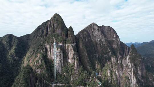 最美郴州宜章莽山石峰高山电梯