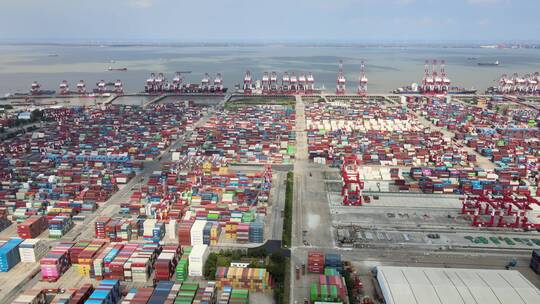 上海上港集箱外高桥码头国际物流箱航拍