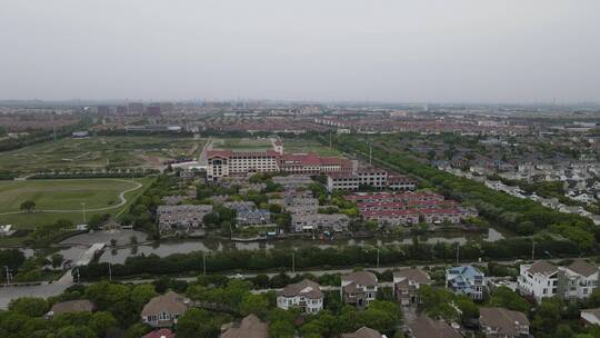 上海奉贤区海边别墅4K航拍视频素材模板下载