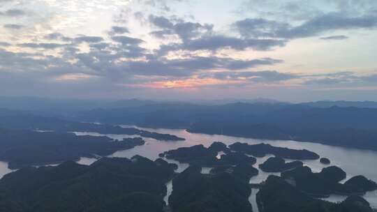 浙江省杭州市千岛湖日出