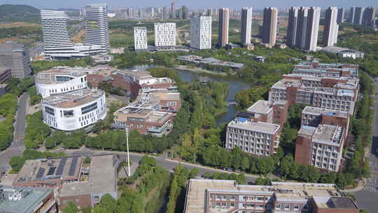 航拍武汉企业天地周边建筑水面远景空镜