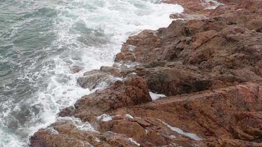 深圳海岸线-大梅沙礁石风起浪涌